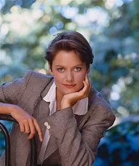 Carey Lowell